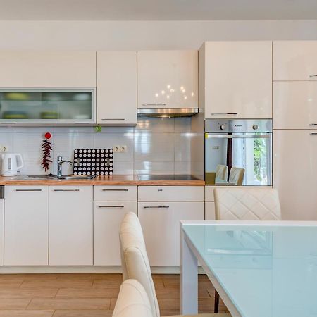 Holiday Home Figa Omiš Zewnętrze zdjęcie