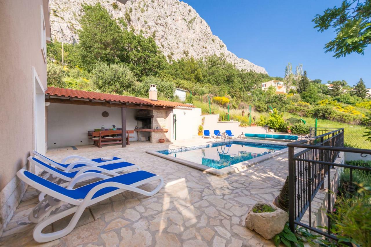 Holiday Home Figa Omiš Zewnętrze zdjęcie