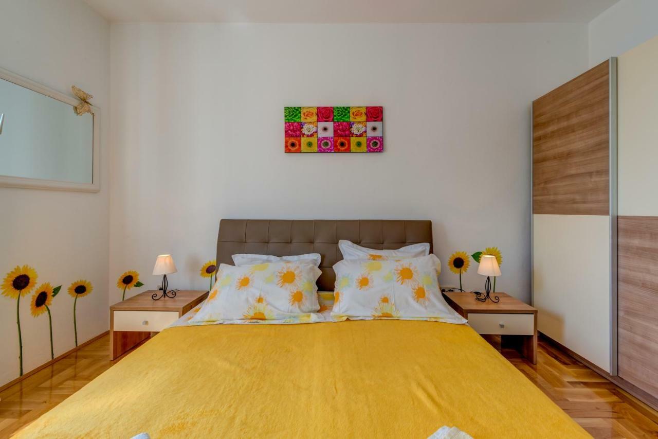 Holiday Home Figa Omiš Zewnętrze zdjęcie