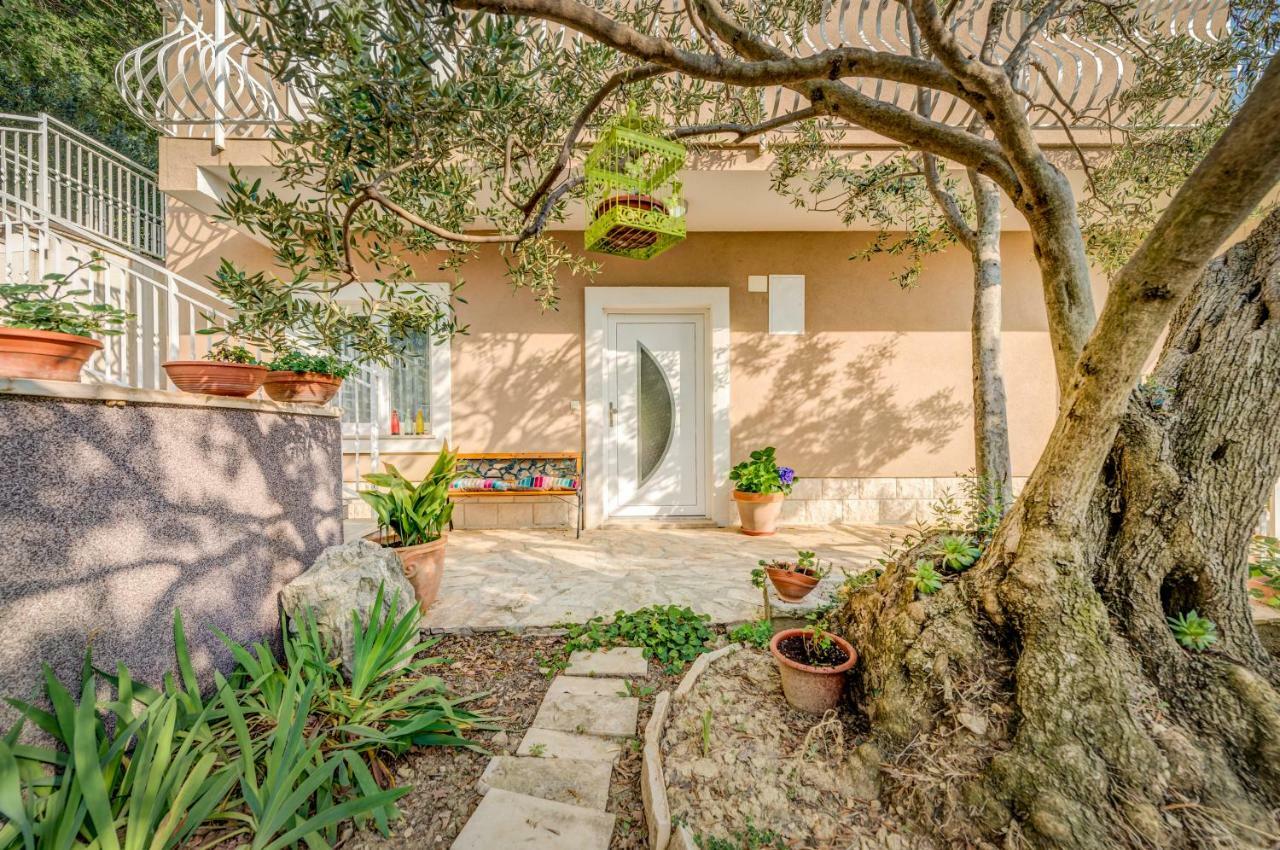 Holiday Home Figa Omiš Zewnętrze zdjęcie
