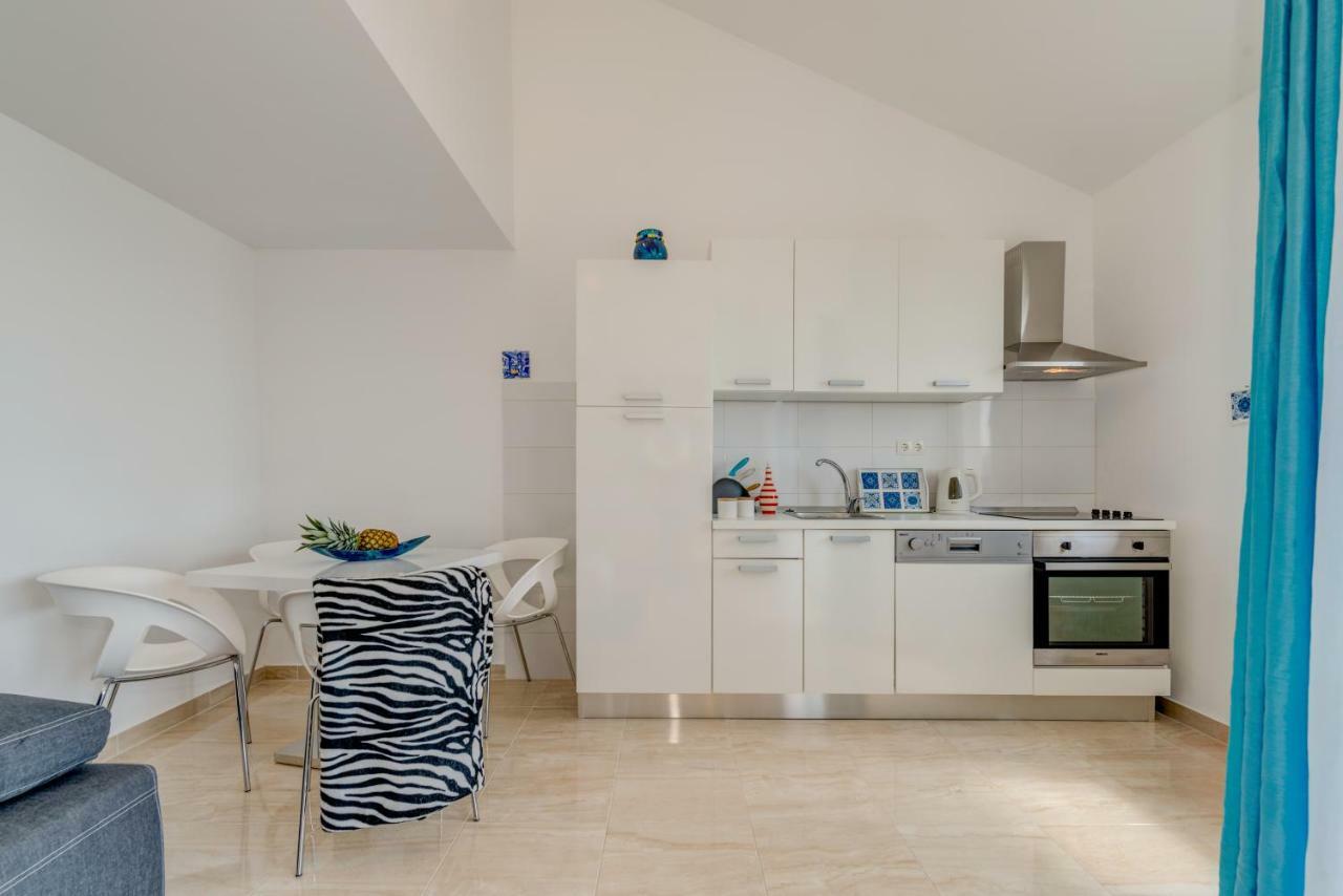 Holiday Home Figa Omiš Zewnętrze zdjęcie